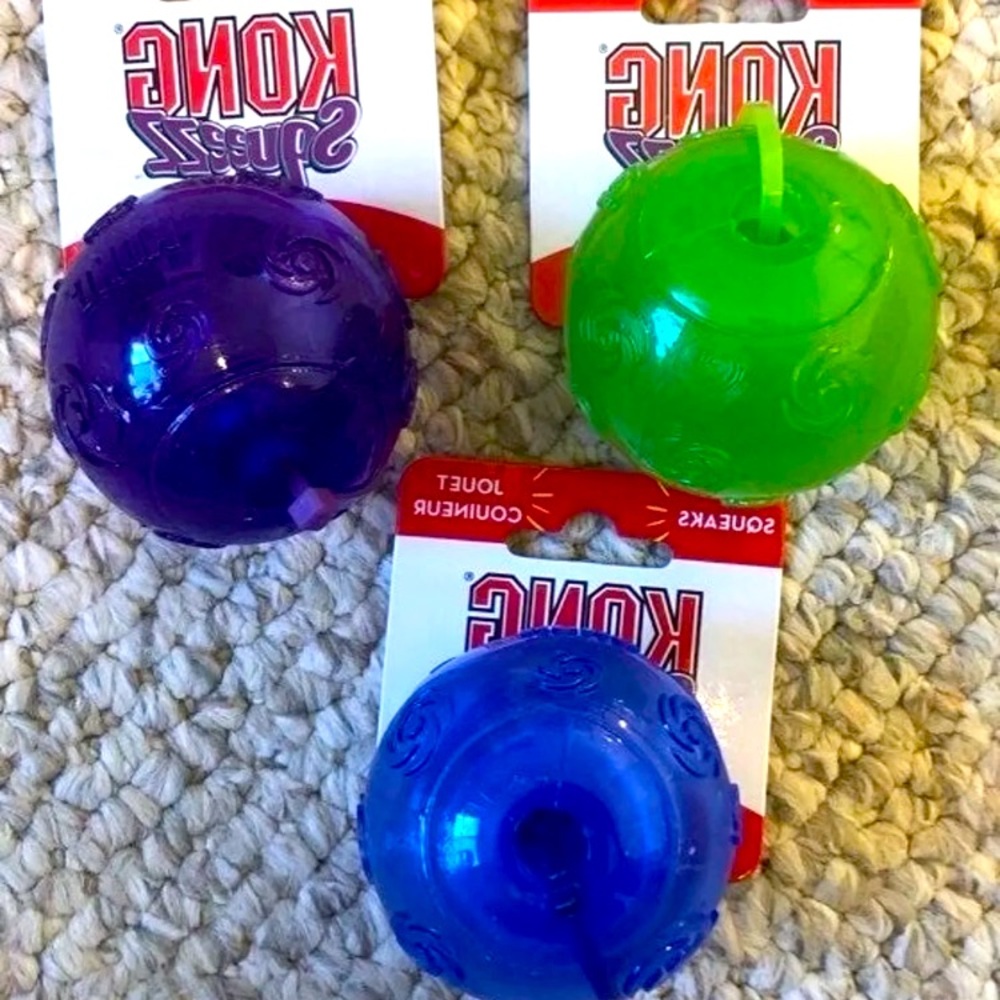 KONG SQUEEZZ BALLS DOG TOY BUNDLE!!